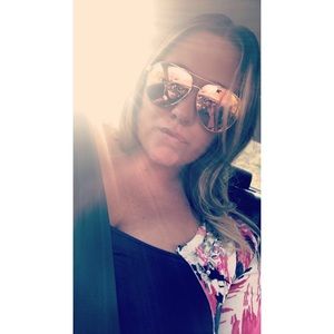 Meet your Posher, Jen